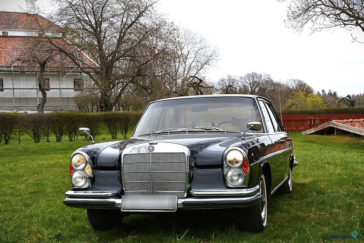 1966' Mercedes-Benz 250 photo #3