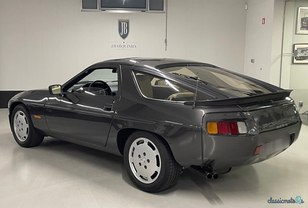 1982' Porsche 928 S photo #4