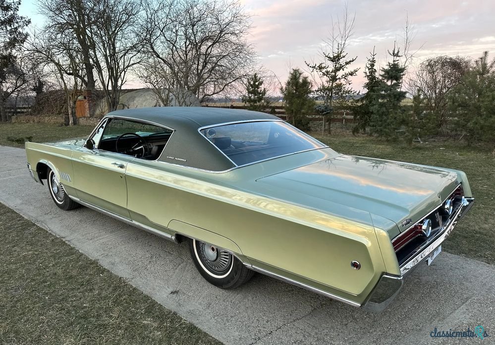 1968' Chrysler 300 photo #3