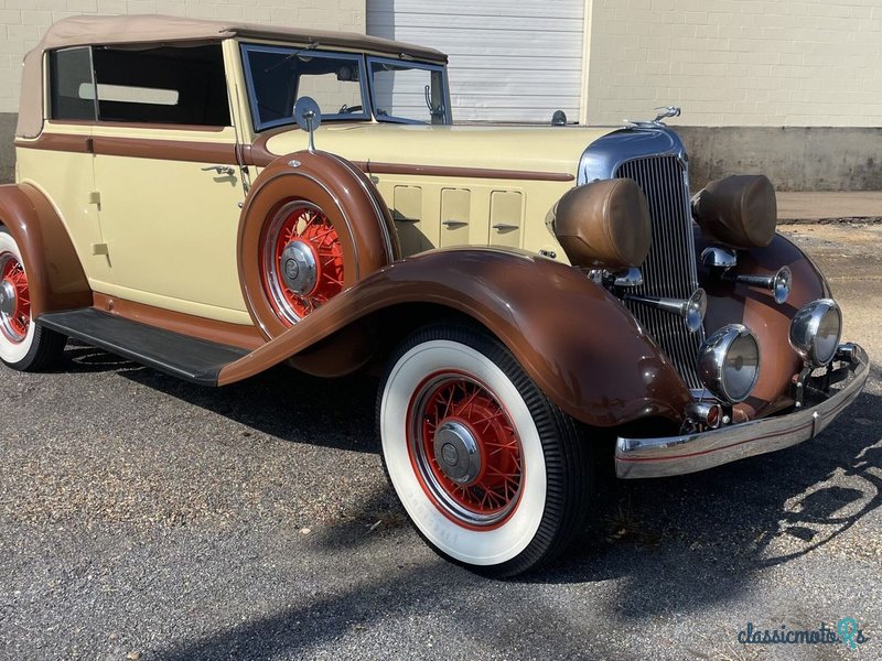 1933' Chrysler Imperial photo #6