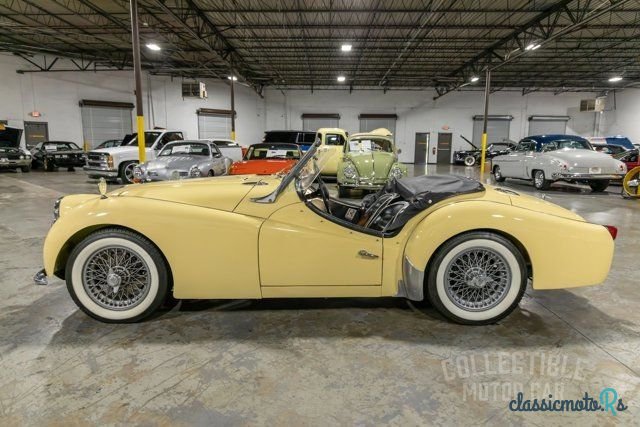 1957' Triumph TR3 photo #3