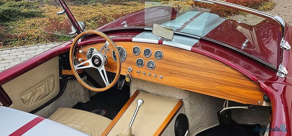 1965' AC Cobra photo #4