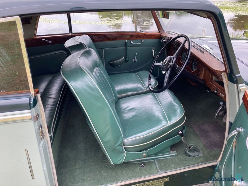 1951' Bentley Mark VI photo #3