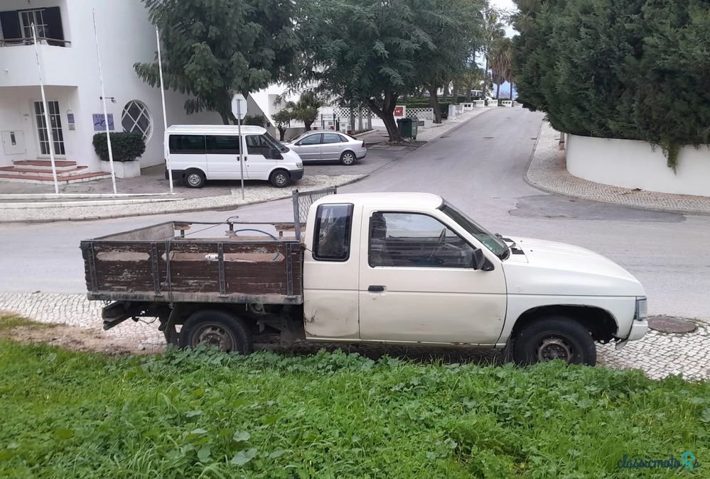 1989' Nissan Pick Up photo #3