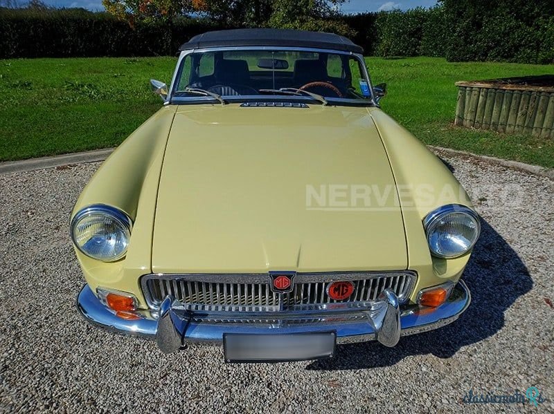 1972' MG MGB photo #3