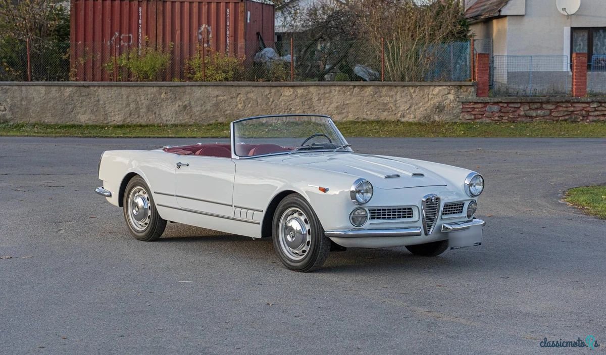 1961' Alfa Romeo 2000 photo #1