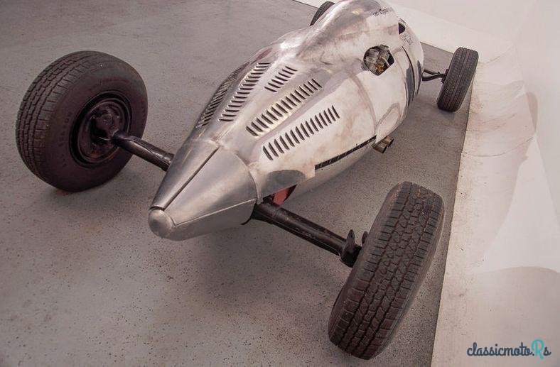 1948' Ford Bonneville Belly Tanker photo #1