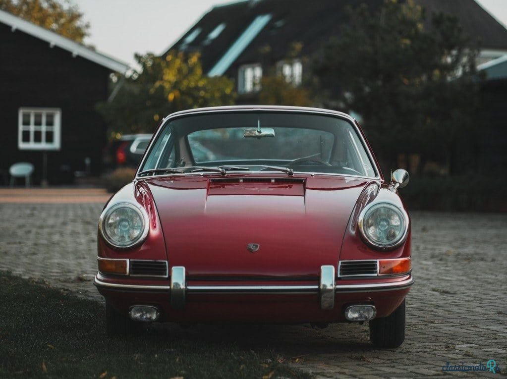 1965' Porsche 911 Coupe photo #4