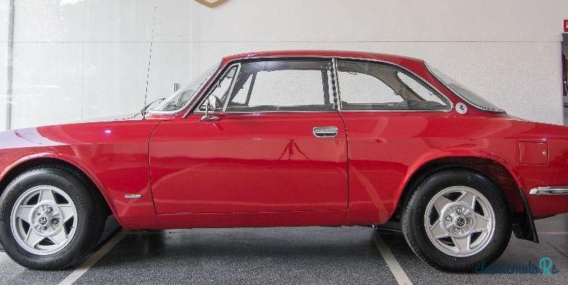 1973' Alfa Romeo 2000 Gt Veloce photo #5