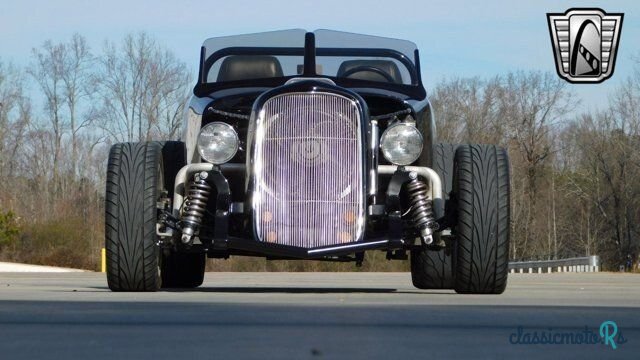 1932' Ford photo #2