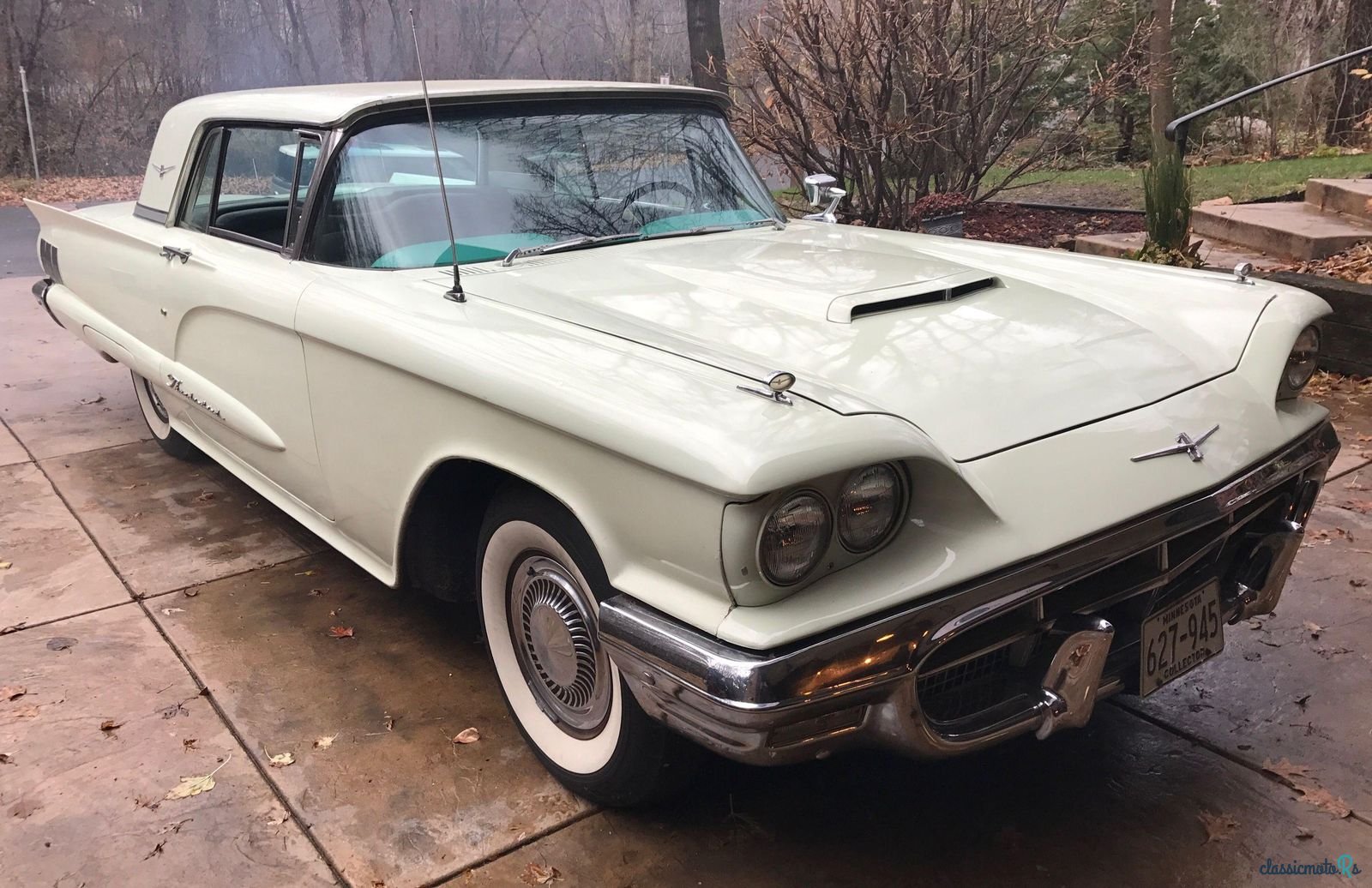 1960' Ford Thunderbird photo #2