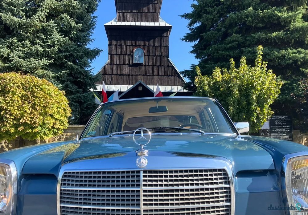 1973' Mercedes-Benz W115 photo #2