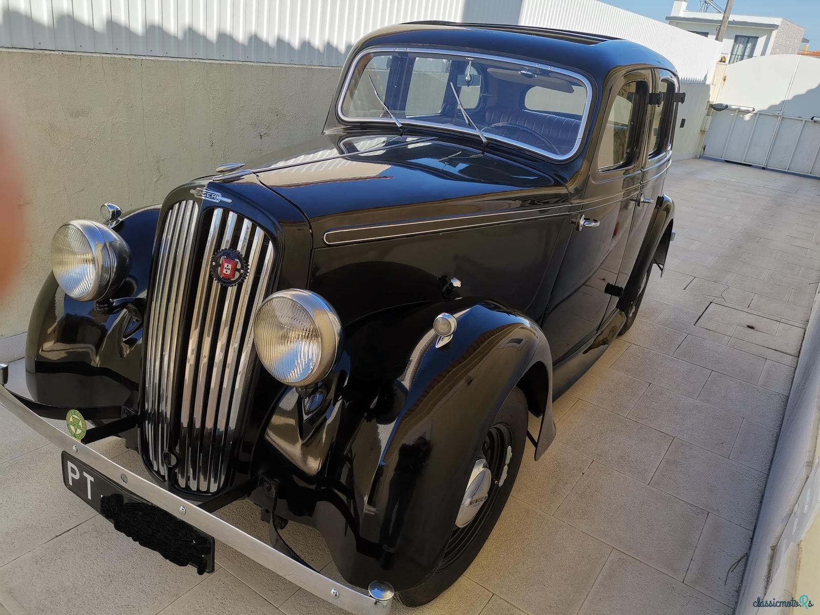 1948' Singer Super ten for sale. Portugal