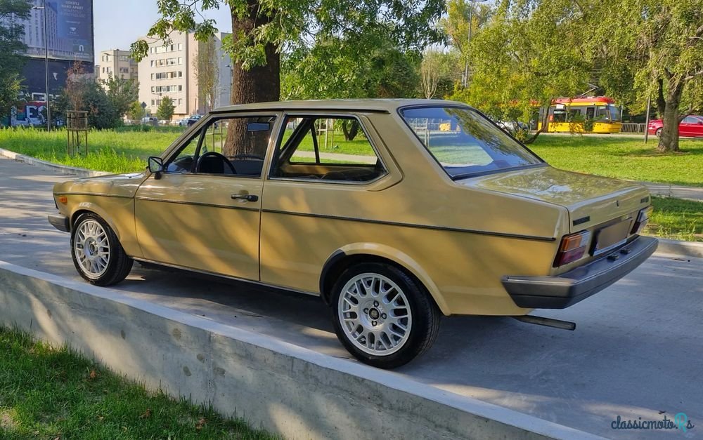 1980' Volkswagen Polo photo #4