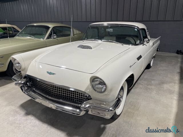 1957' Ford Thunderbird photo #1