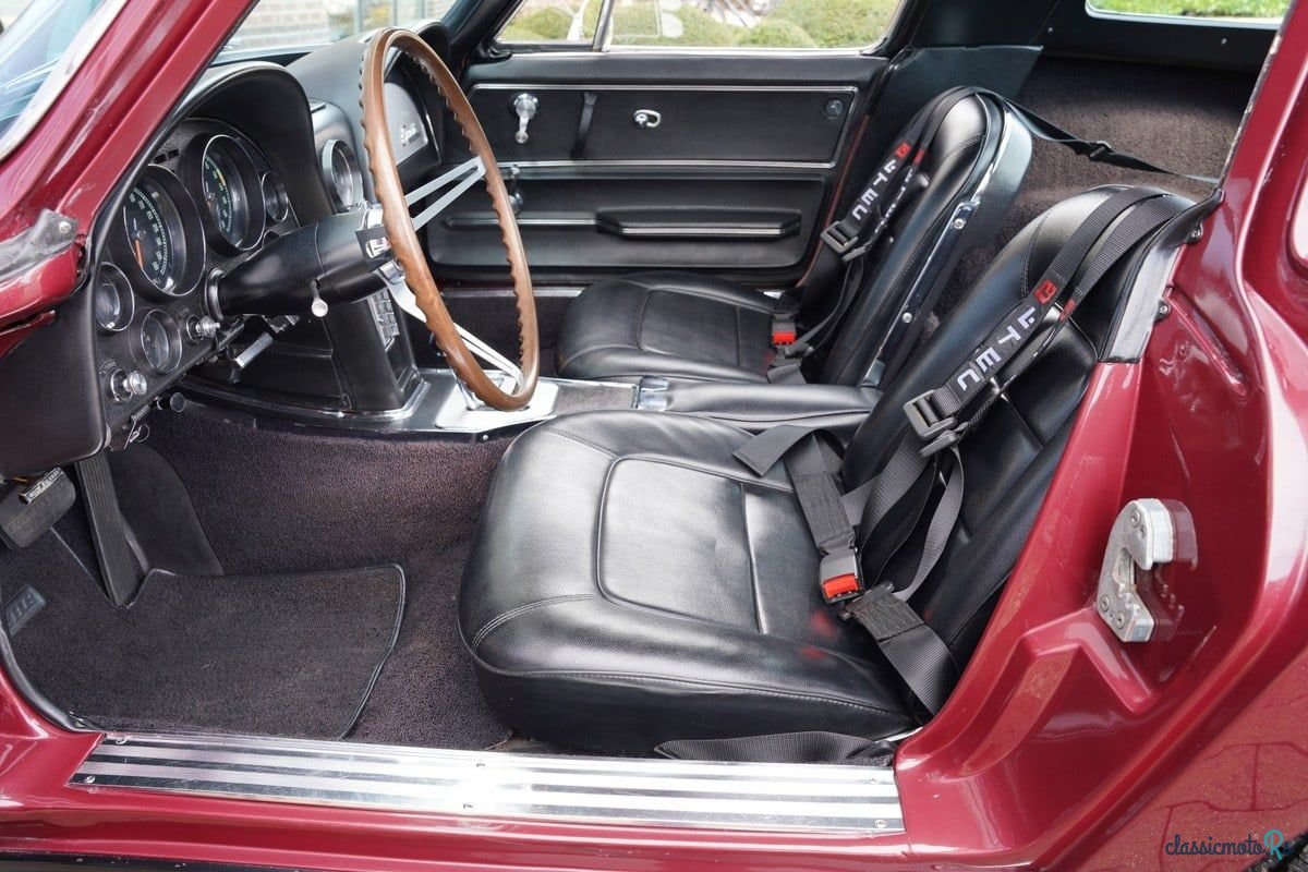 1965' Chevrolet Corvette photo #3