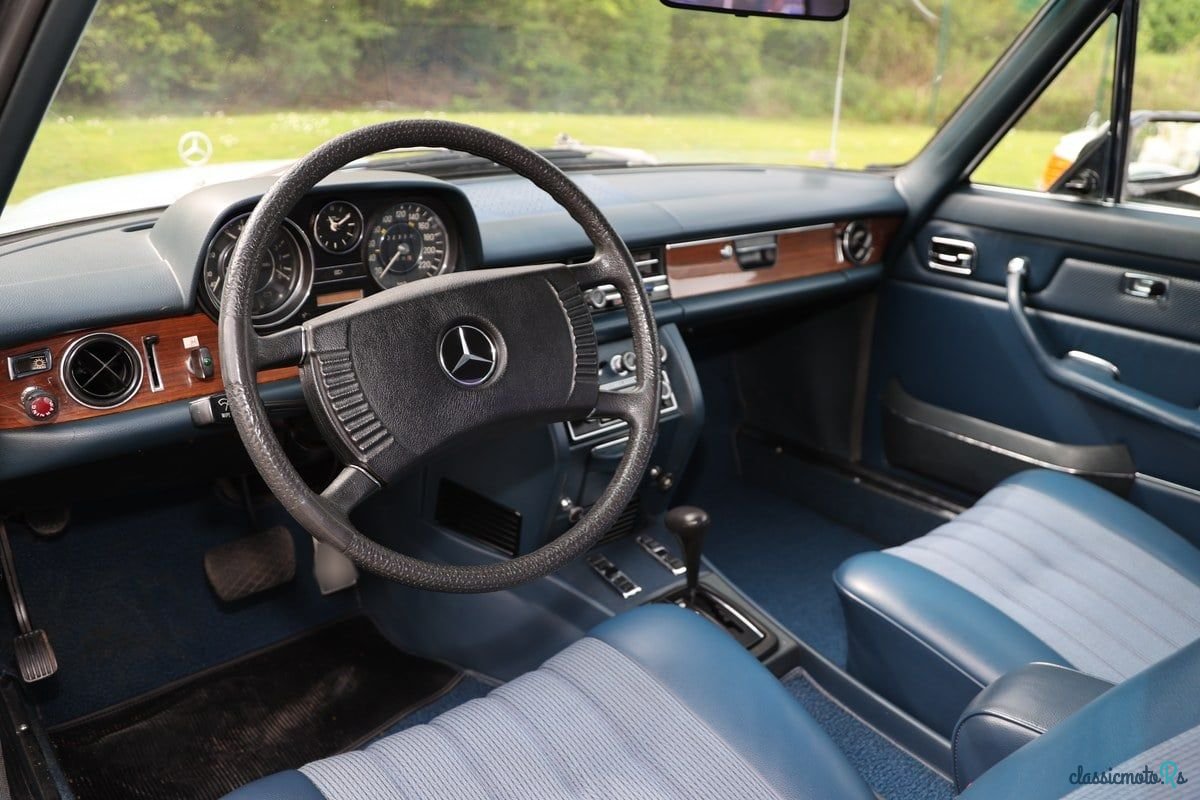1974' Mercedes-Benz C Class photo #5