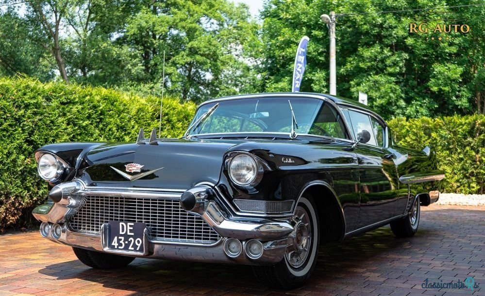 1957' Cadillac Deville photo #4