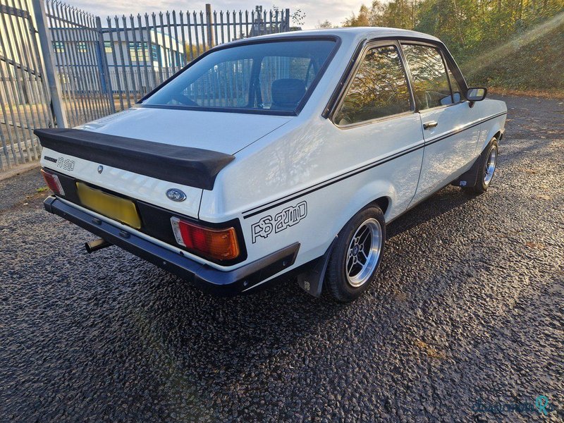 1980' Ford Escort photo #4