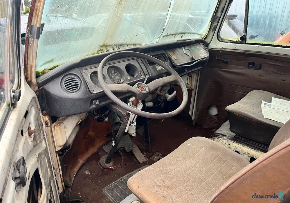 1978' Volkswagen Transporter photo #6
