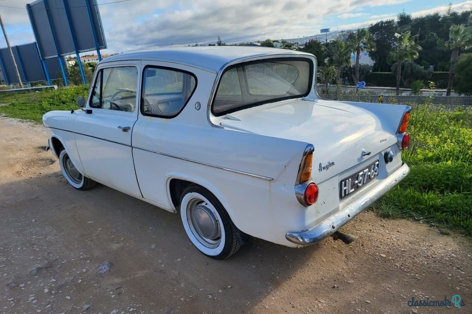 1967' Ford Anglia photo #4