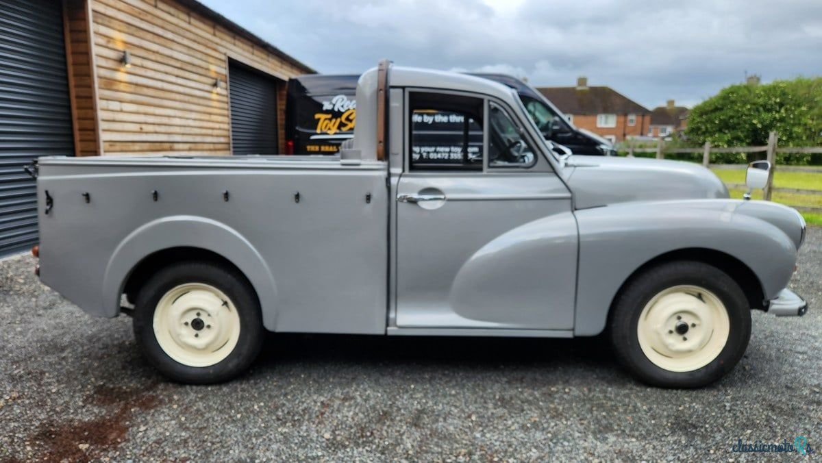 1969' Morris Minor photo #2