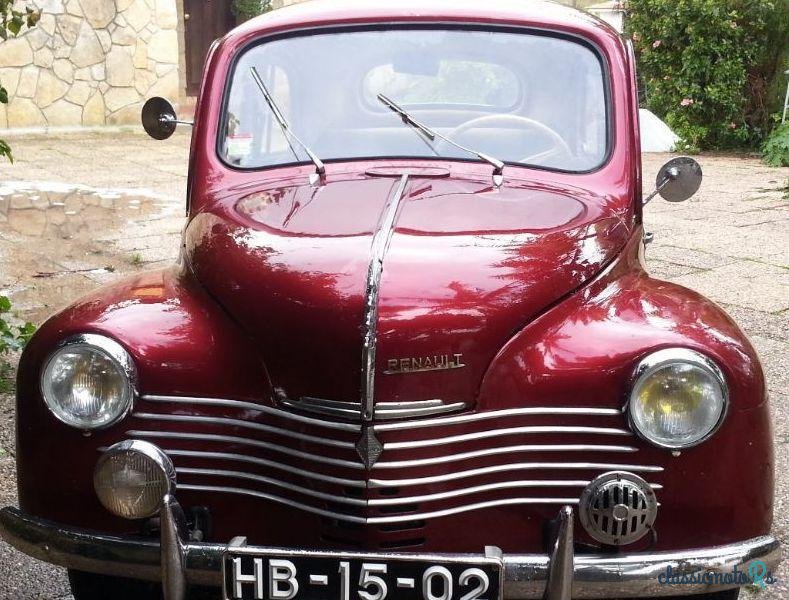 1948' Renault 4 Joaninha photo #2