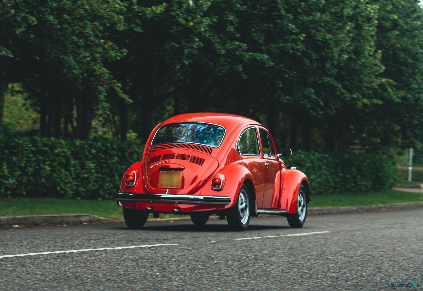 1972' Volkswagen Super Beetle 1600 photo #3