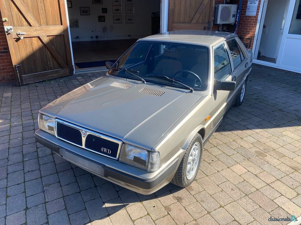 1986' Lancia Prisma photo #6