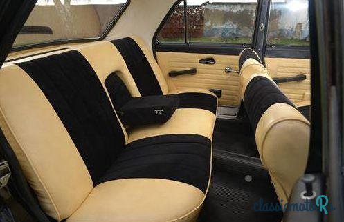 1978' Gaz Volga M-24 photo #1