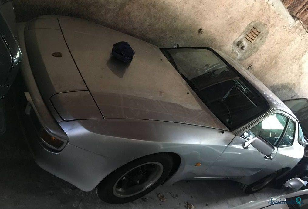 1983' Porsche 944 photo #1