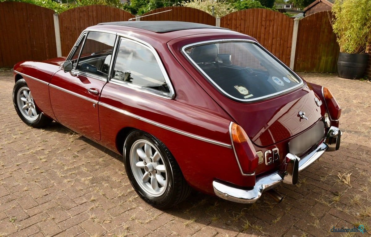 1970' MG MGB photo #5