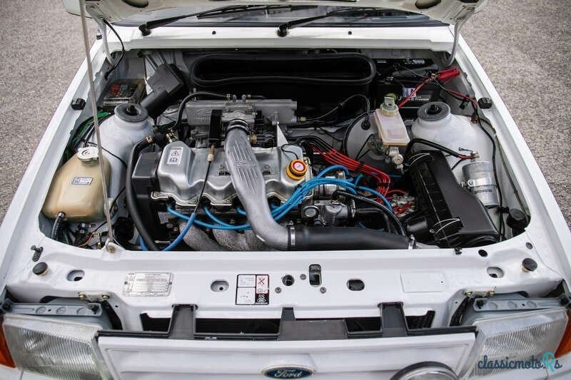 1985' Ford Escort photo #3