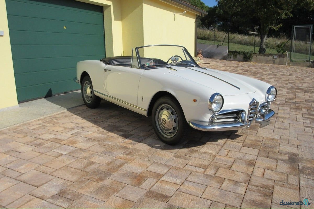 1961' Alfa Romeo Giulietta photo #1
