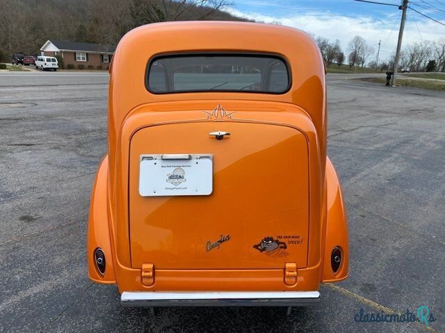 1948' Ford Anglia photo #6