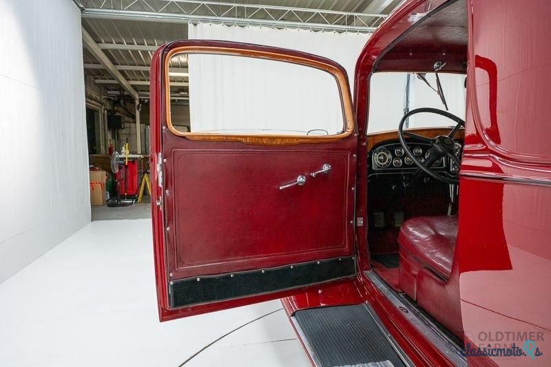 1932' Cadillac 355 B 2/4 Passenger Coupe photo #4