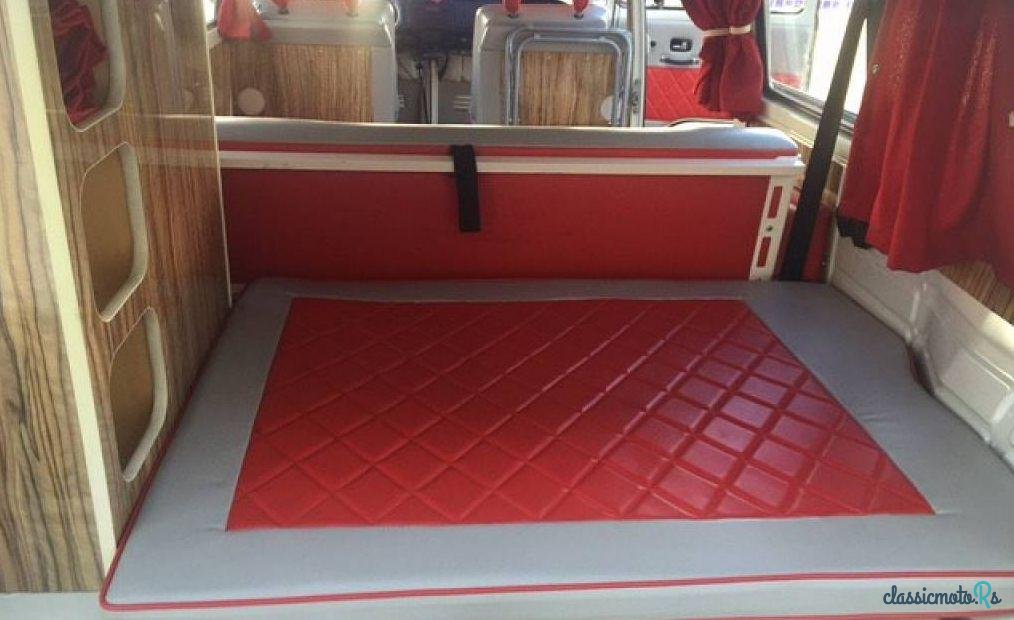 1973' Volkswagen Typ 2 photo #1