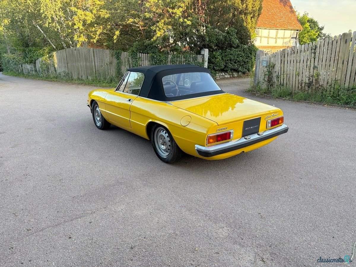 1974' Alfa Romeo Spider photo #5