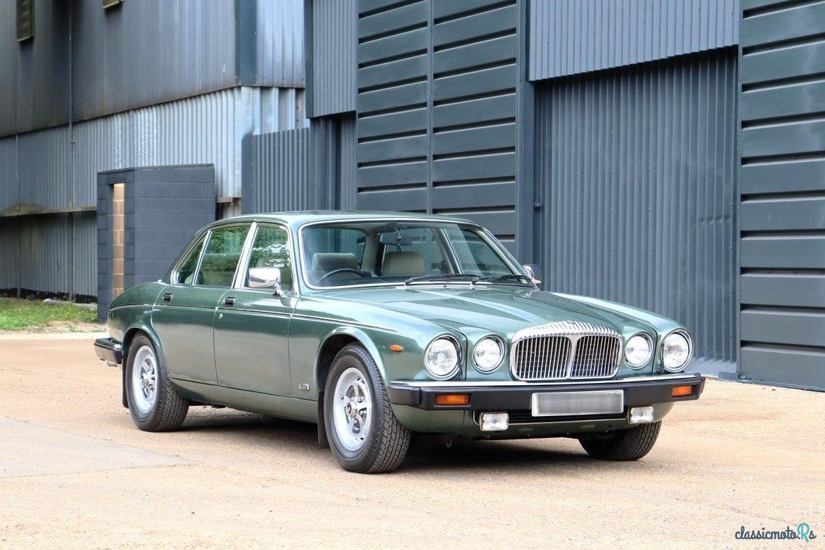 1986' Daimler Double Six photo #6