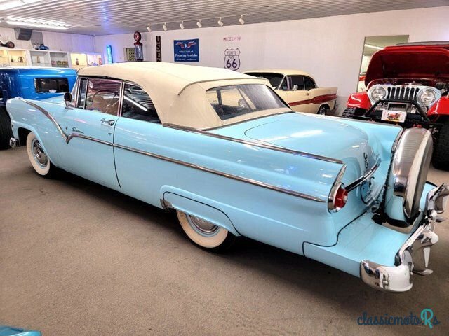 1955' Ford Fairlane photo #4