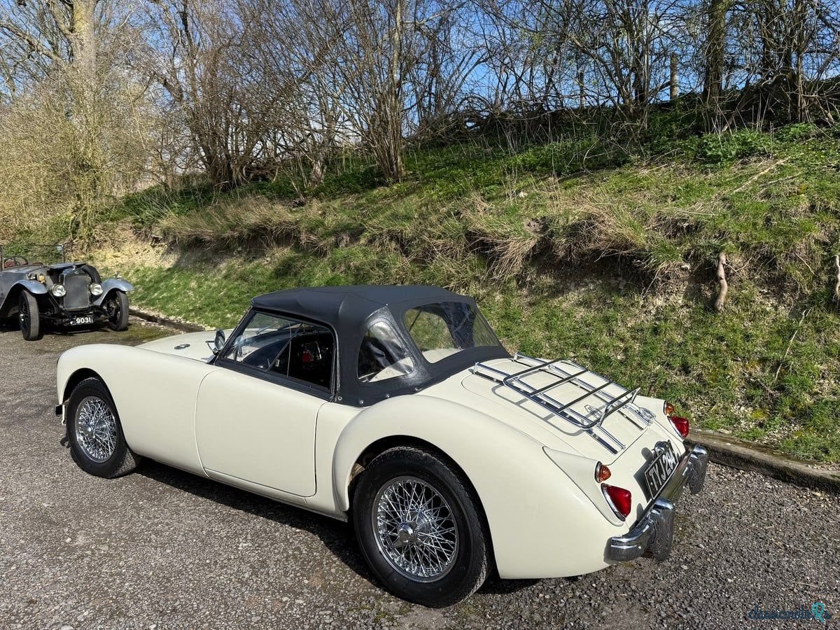 1959' MG MGA photo #5