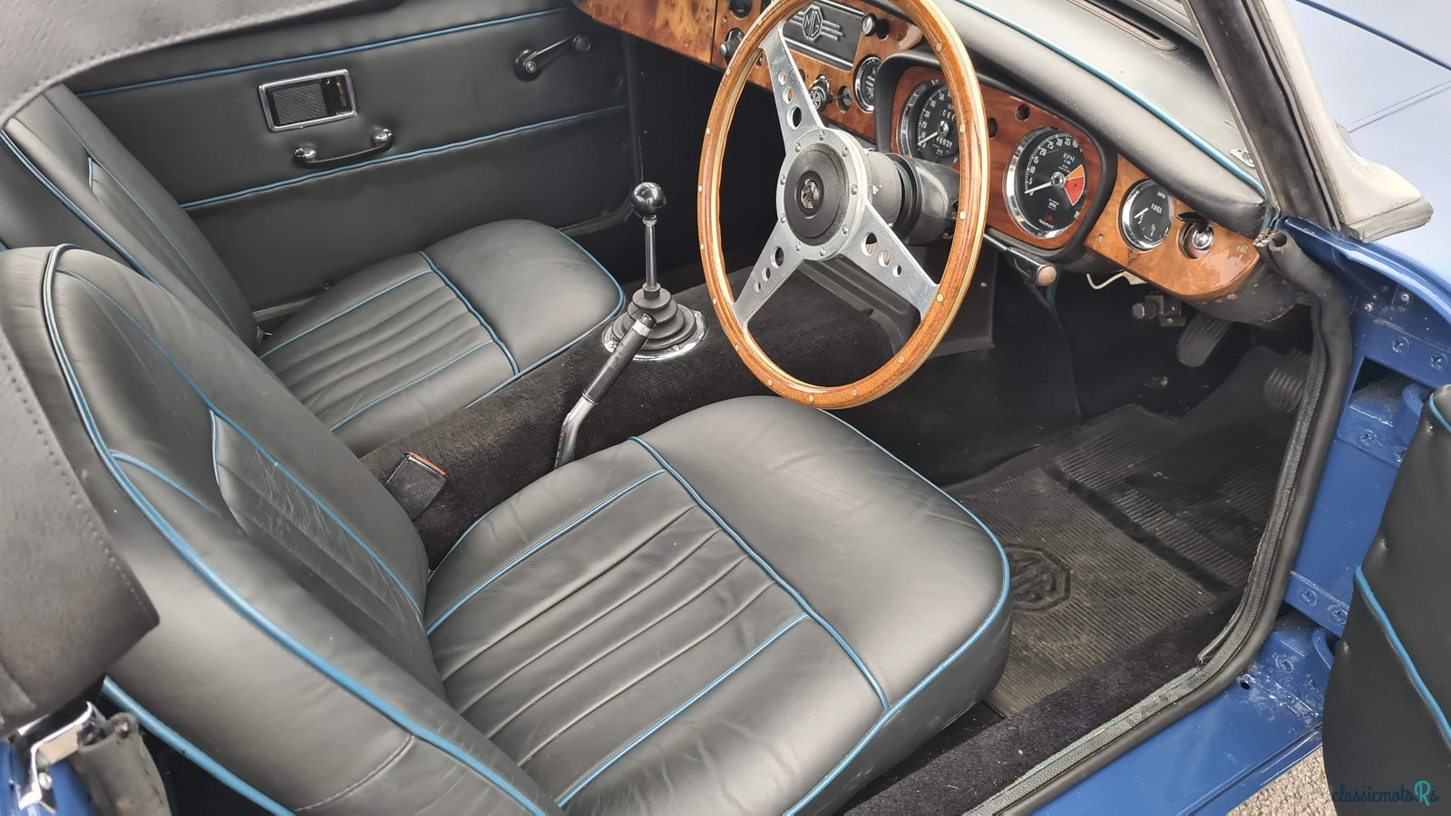 1968' MG MGC photo #4