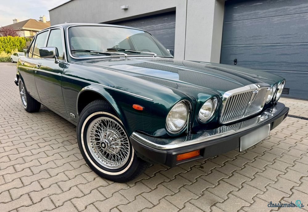 1980' Jaguar XJ photo #3