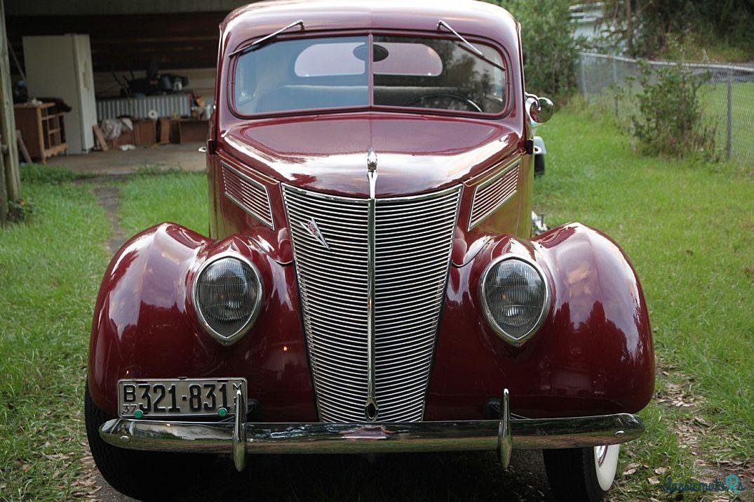 1937' Ford photo #3