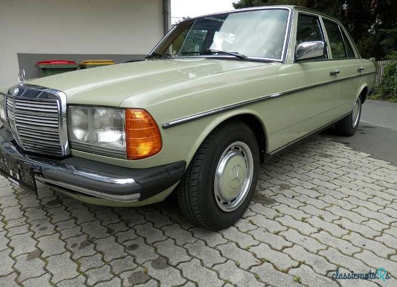 1976' Mercedes-Benz 240 D W123 photo #2