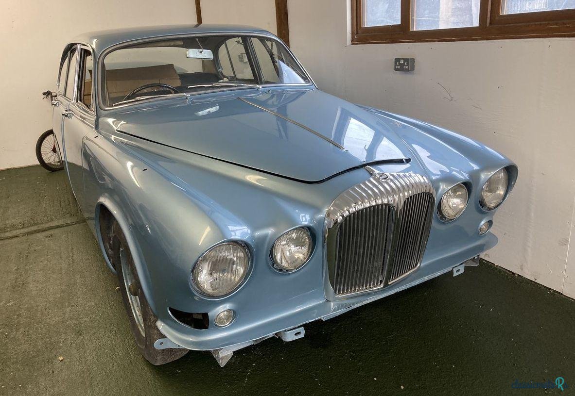 1968' Daimler Ds420 photo #1