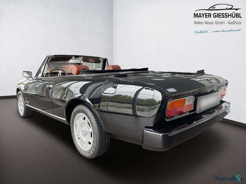 1980' Peugeot 504 photo #3