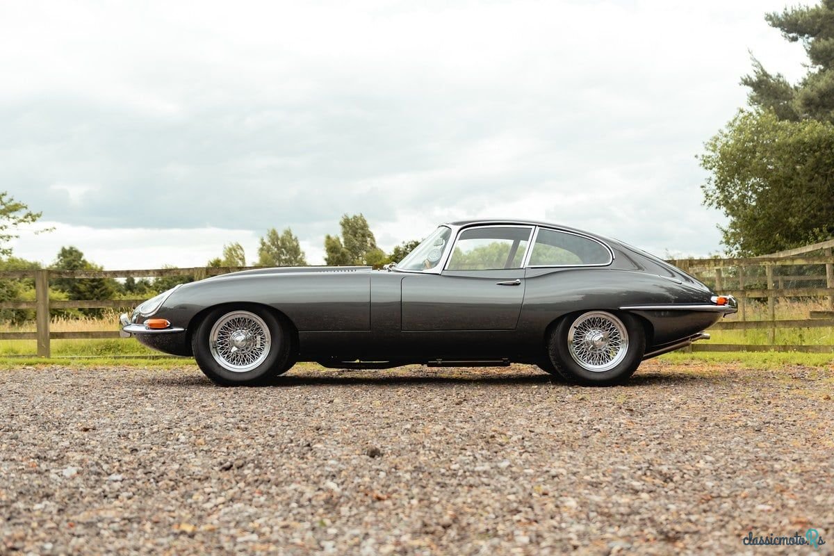 1964' Jaguar E-Type photo #3