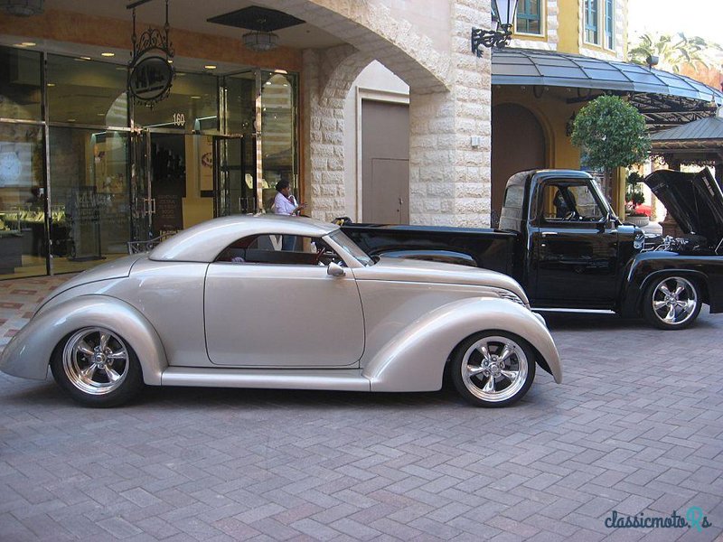 1939' Ford Custom photo #2