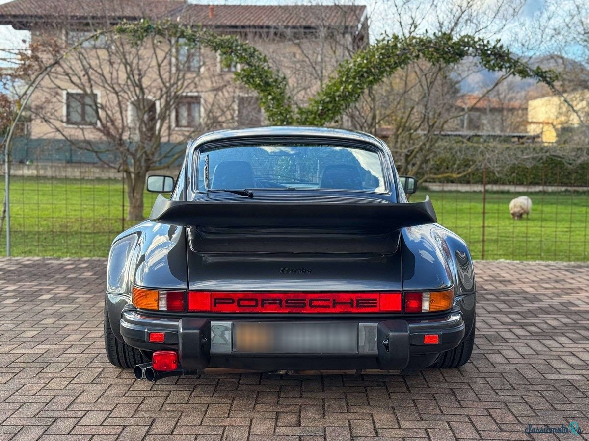 1980' Porsche 930911 photo #3